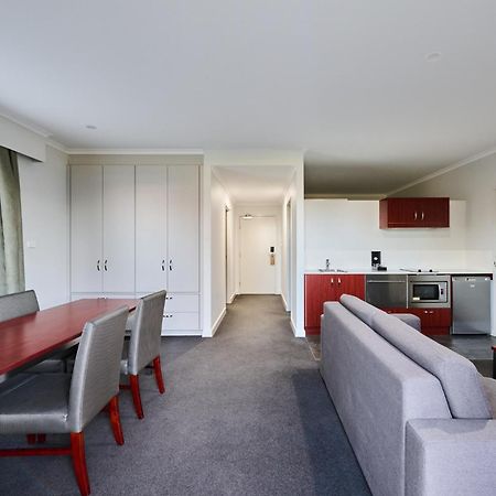 Abode Narrabundah Hotel Canberra Buitenkant foto