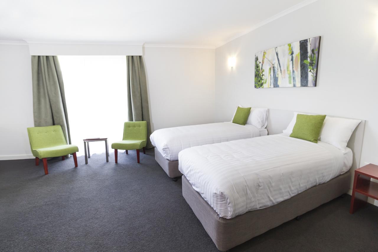 Abode Narrabundah Hotel Canberra Buitenkant foto