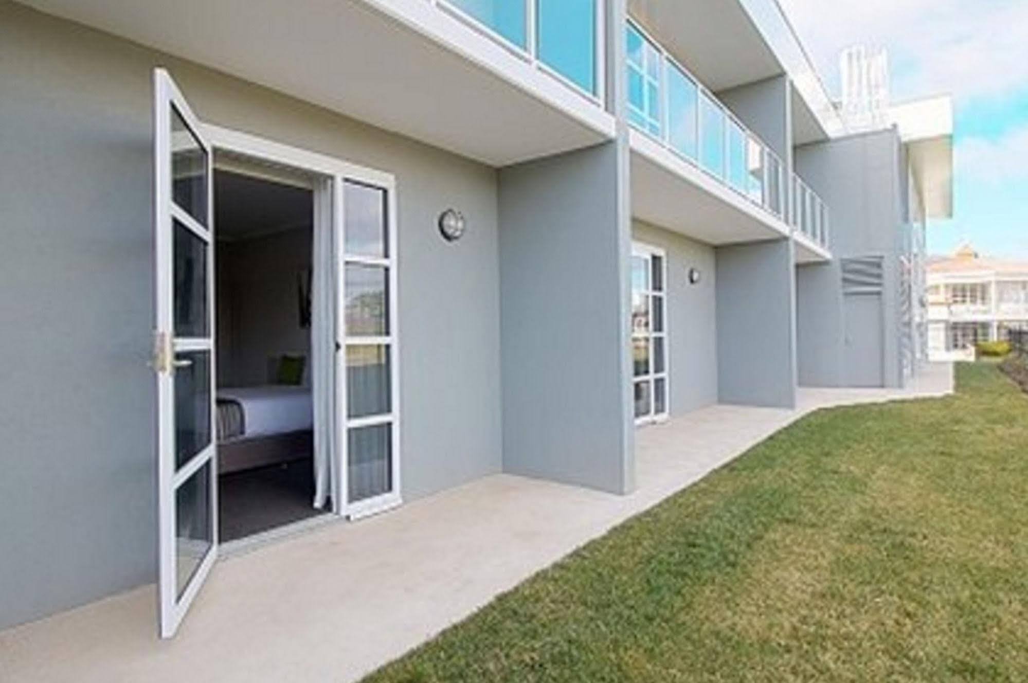 Abode Narrabundah Hotel Canberra Buitenkant foto