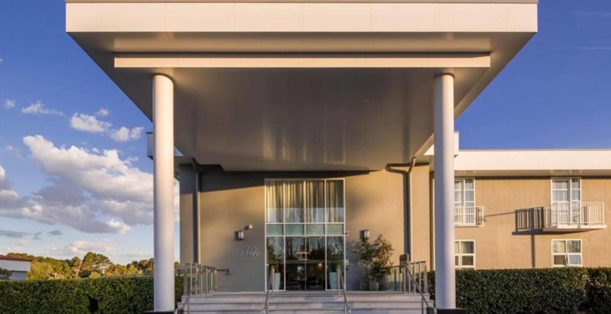 Abode Narrabundah Hotel Canberra Buitenkant foto
